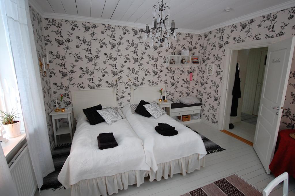 Brunnsgarden Bed & Breakfast Skellefteå Zimmer foto